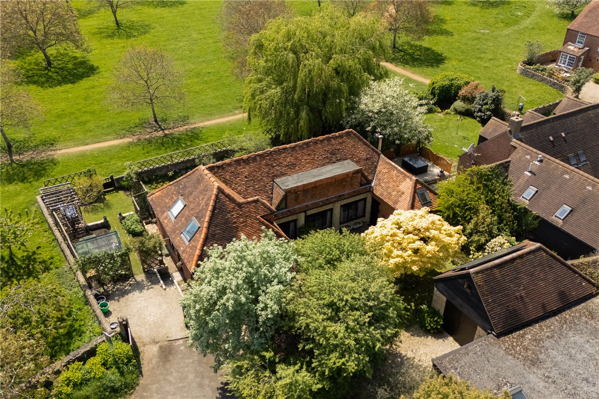 5 bedroom , Sutton Wick Lane, Drayton OX14 - Available