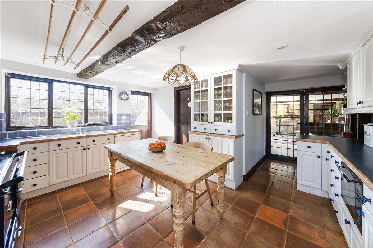 5 bedroom , Sutton Wick Lane, Drayton OX14 - Available