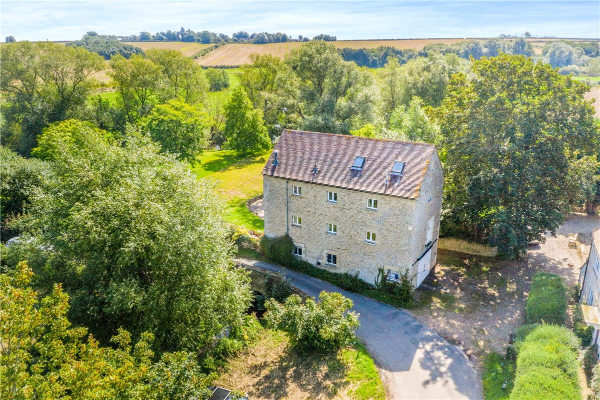 4 bedroom house, Cuddesdon, Oxford OX44 - Available