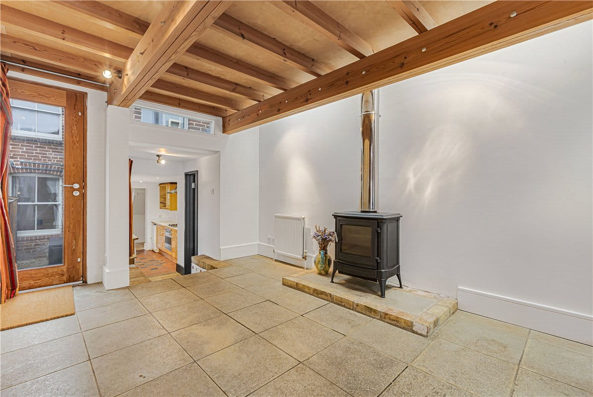 3 bedroom house, Thames Street, Abingdon OX14 - Available