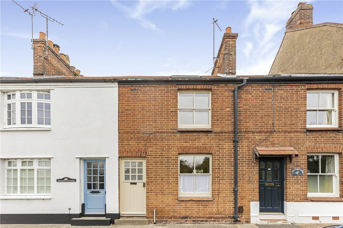 3 bedroom house, Thames Street, Abingdon OX14 - Available