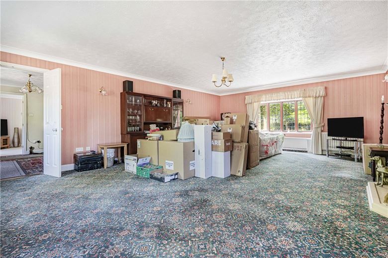 4 bedroom house, Witney Road, Ducklington OX29 - Available