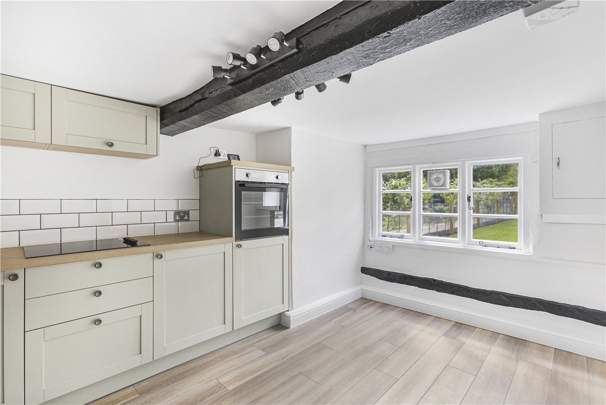 2 bedroom cottage, The Green, Sutton Courtenay OX14 - Available