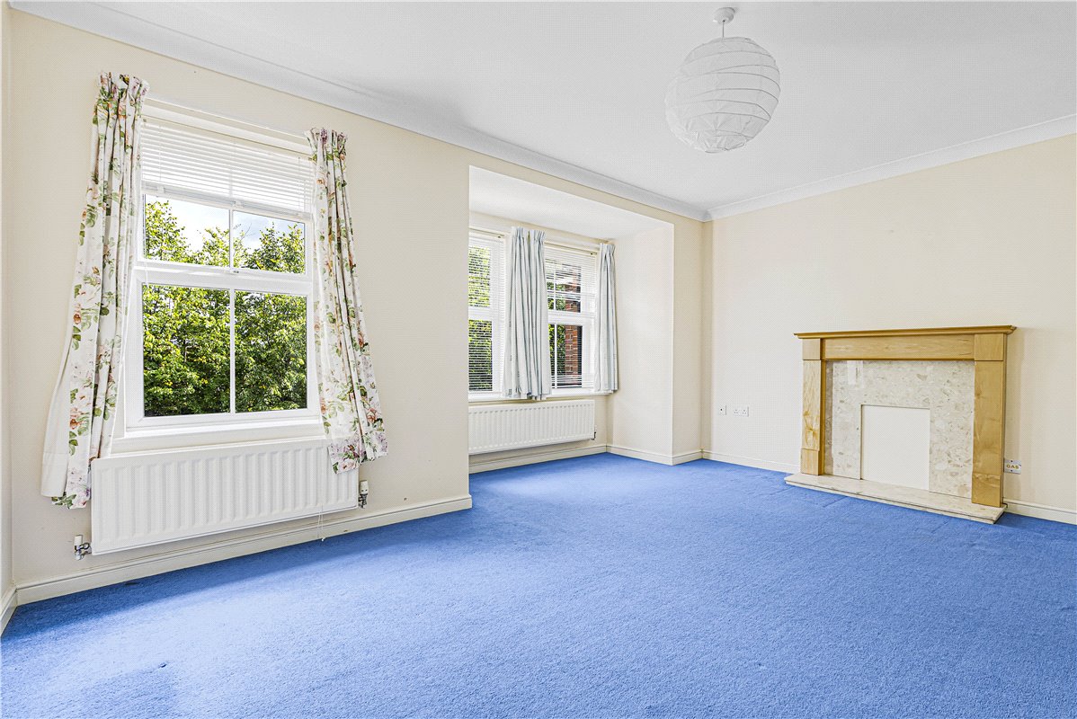 4 bedroom house, Terrett Avenue, Headington OX3 - Available