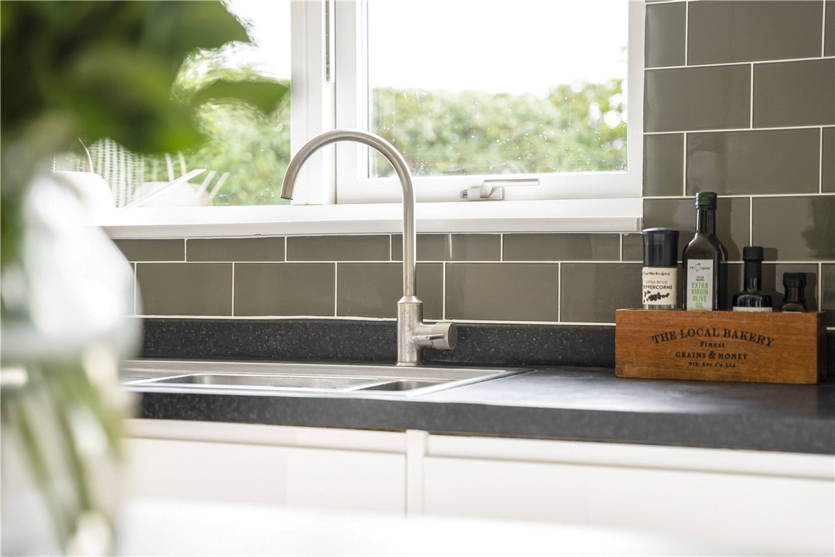 4 bedroom house, Clover Close, Cumnor Hill OX2 - Available