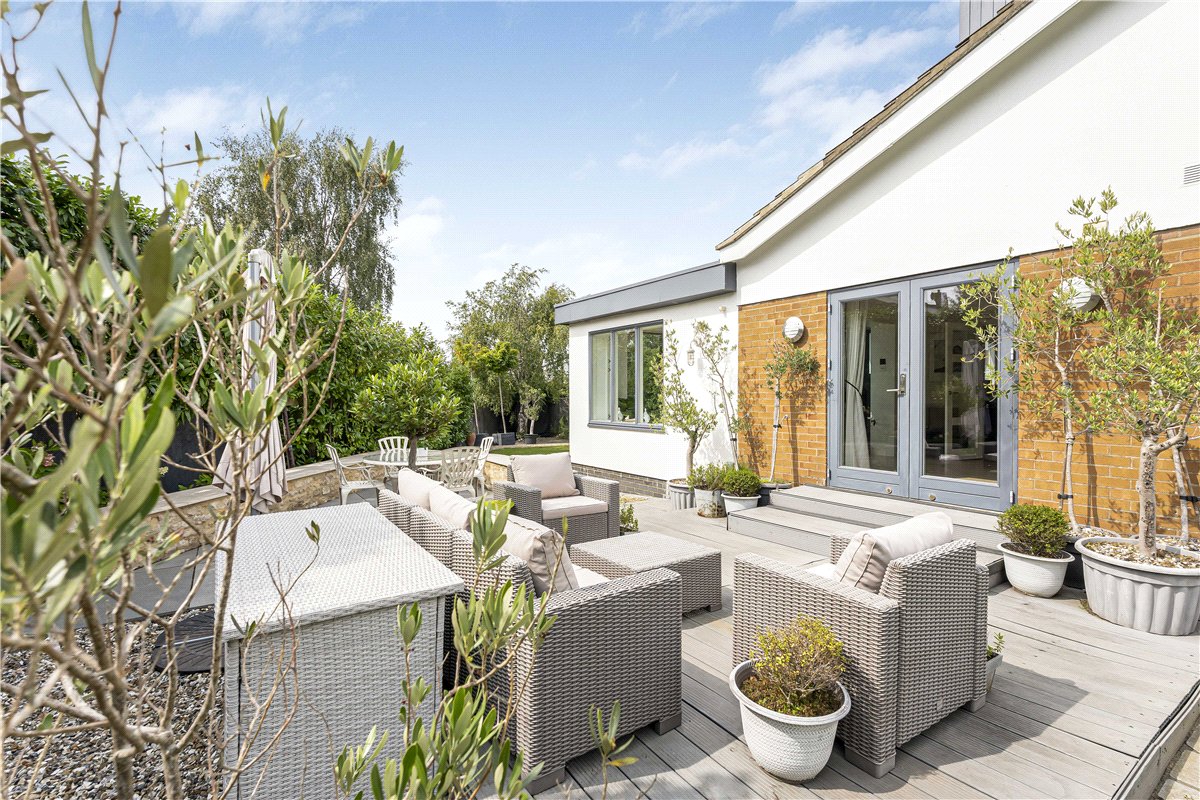 4 bedroom house, Clover Close, Cumnor Hill OX2 - Available