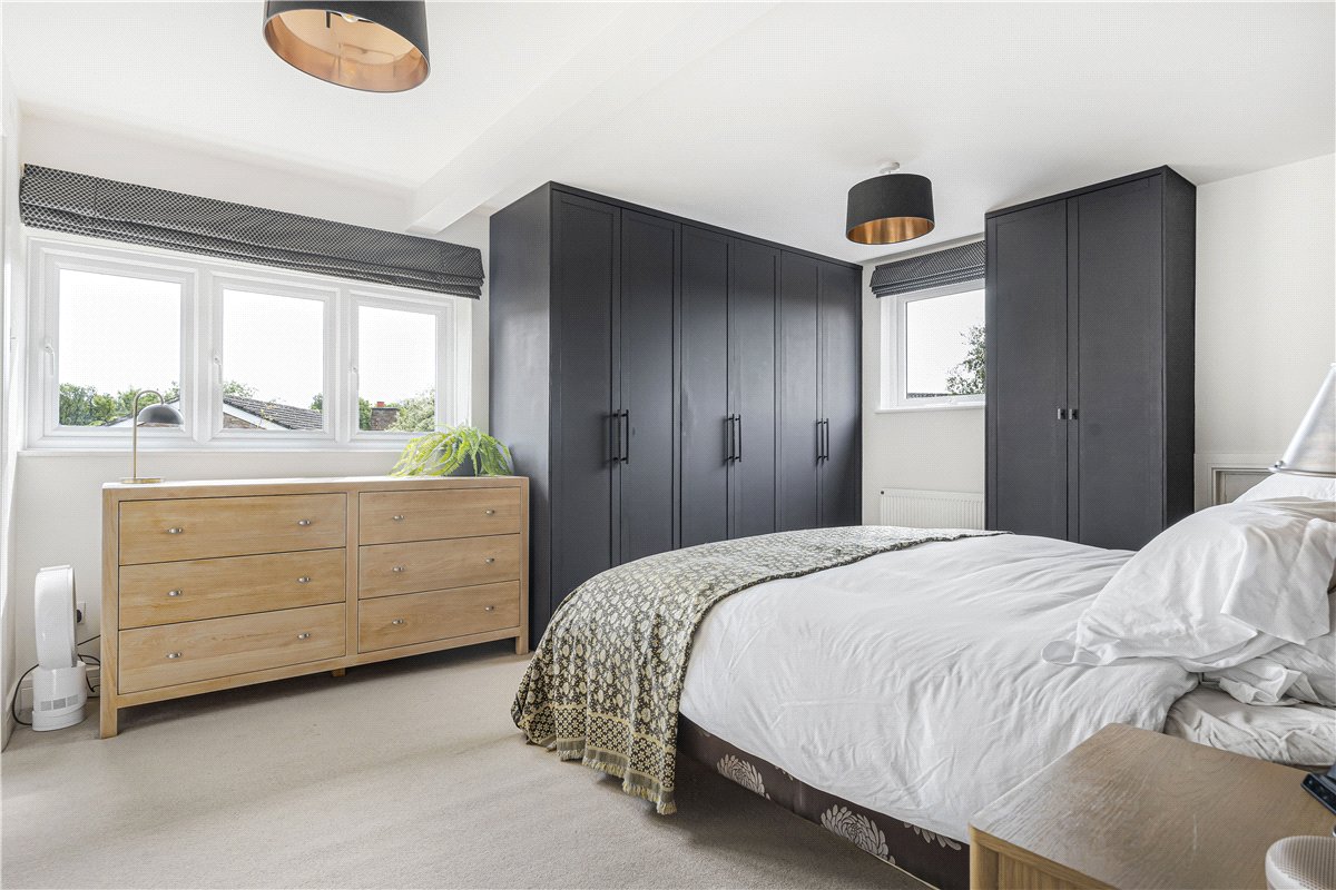 4 bedroom house, Clover Close, Cumnor Hill OX2 - Available