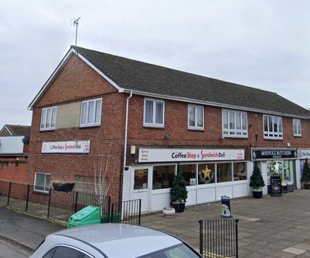 3 bedroom flat, The Precinct, School Road CV35 - Available