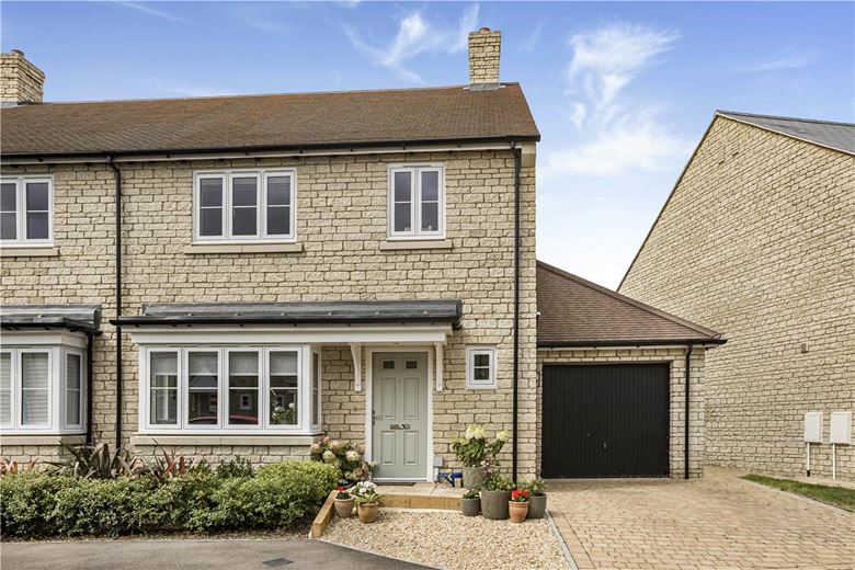 4 bedroom house, Olivers Close, Long Hanborough OX29 - Sold STC