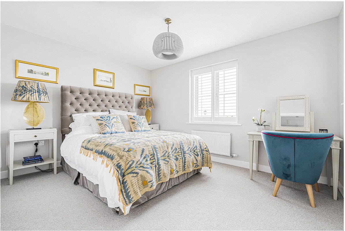 5 bedroom house, Joyce Way, Steventon OX13 - Available