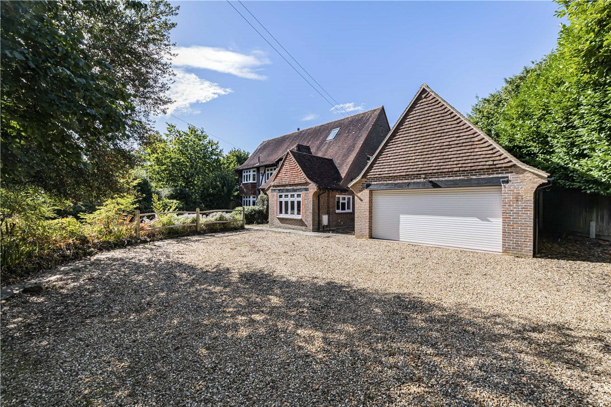 7 bedroom house, Tye Lane, Walberton BN18 - Available