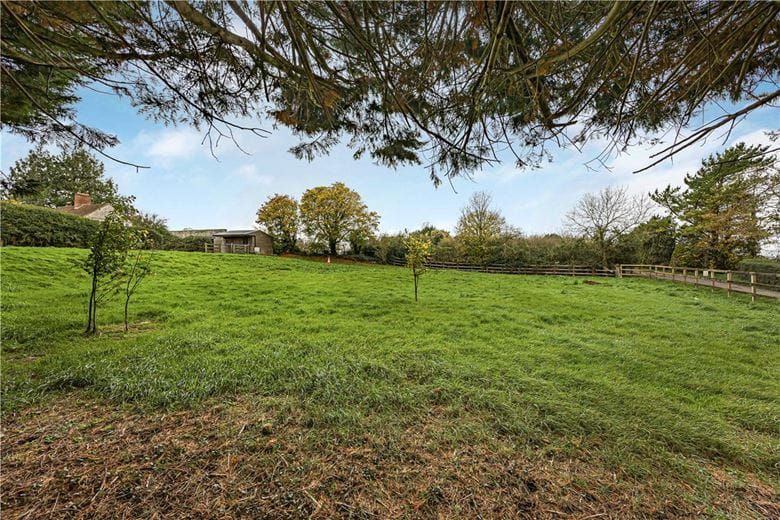 4 bedroom cottage, Queen Camel, Yeovil BA22 - Available