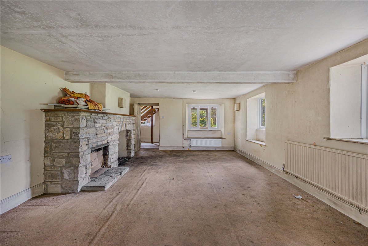 4 bedroom cottage, Queen Camel, Yeovil BA22 - Available