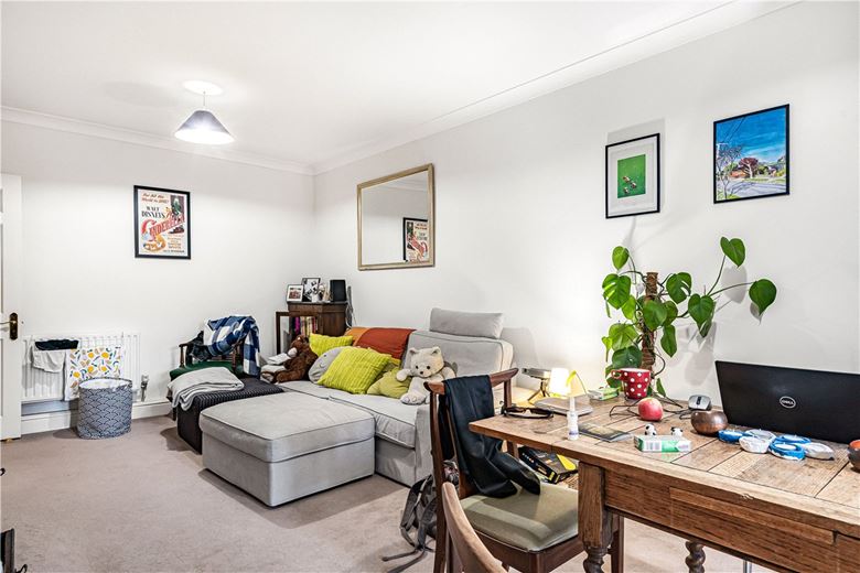 2 bedroom flat, Long Ford Close, Oxford OX1 - Available