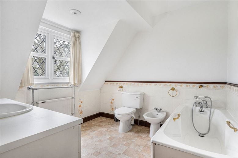 4 bedroom house, The Lee, Great Missenden HP16 - Available