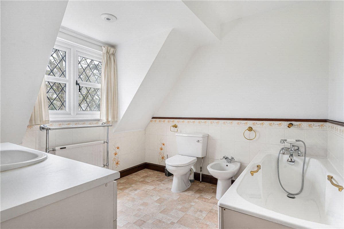 4 bedroom house, The Lee, Great Missenden HP16 - Available