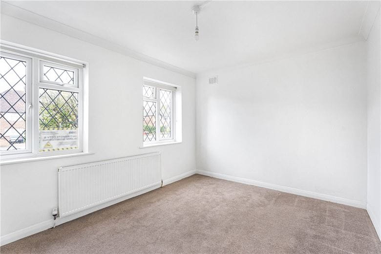 2 bedroom maisonette, West Ruislip Court, Ickenham Road HA4 - Available