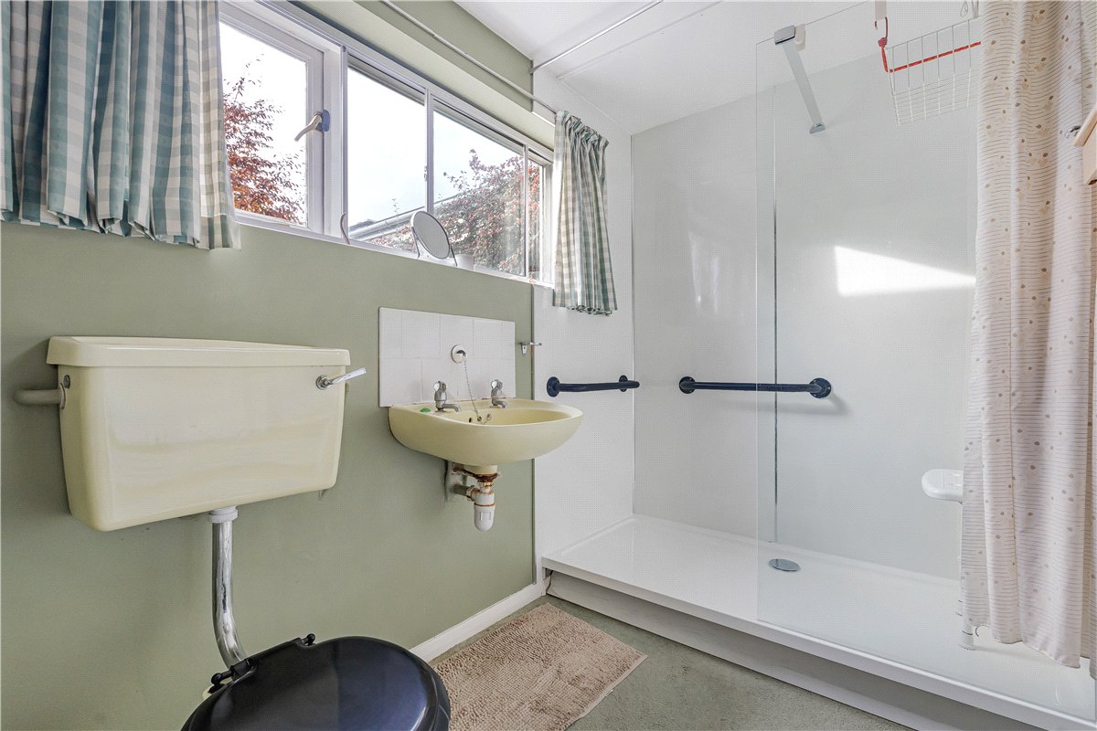 3 bedroom bungalow, Priory Close, Horton-cum-Studley OX33 - Available