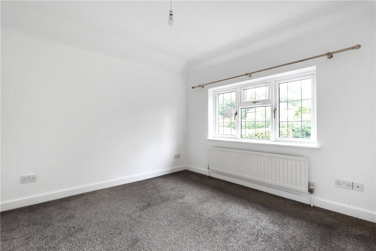 4 bedroom house, Ballinger Road, South Heath HP16 - Available