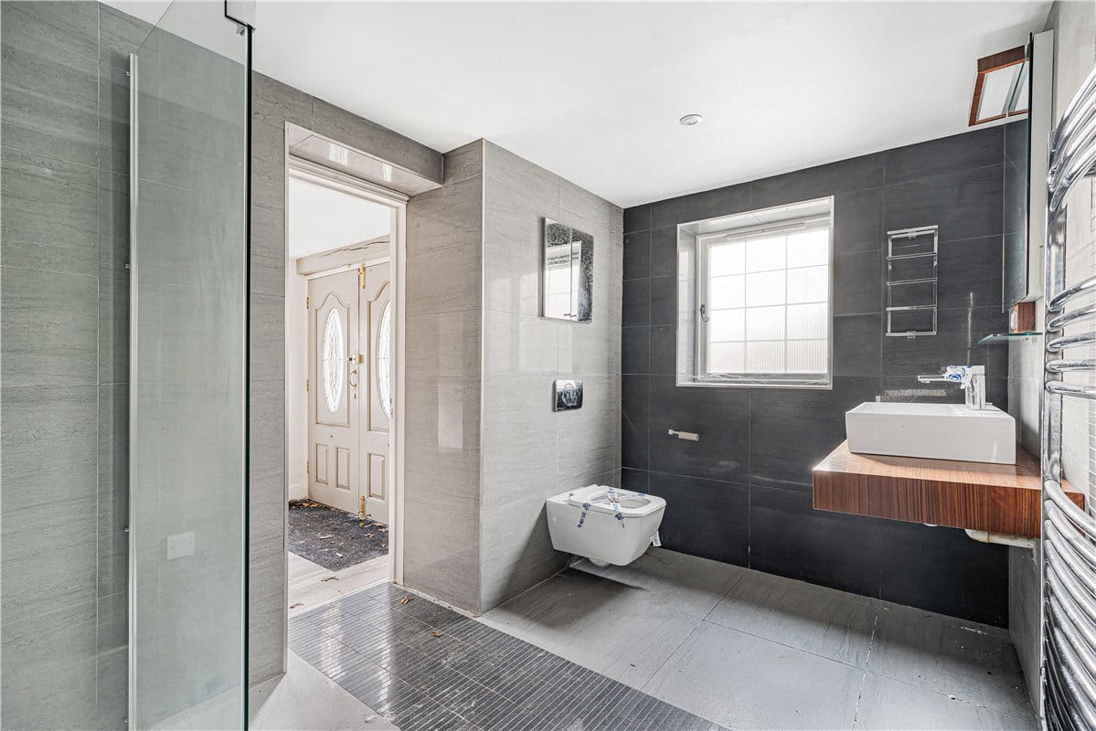 5 bedroom house, Tortington, Arundel BN18 - Available