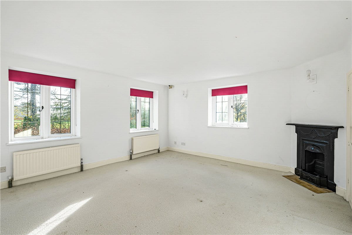 5 bedroom house, Tortington, Arundel BN18 - Available