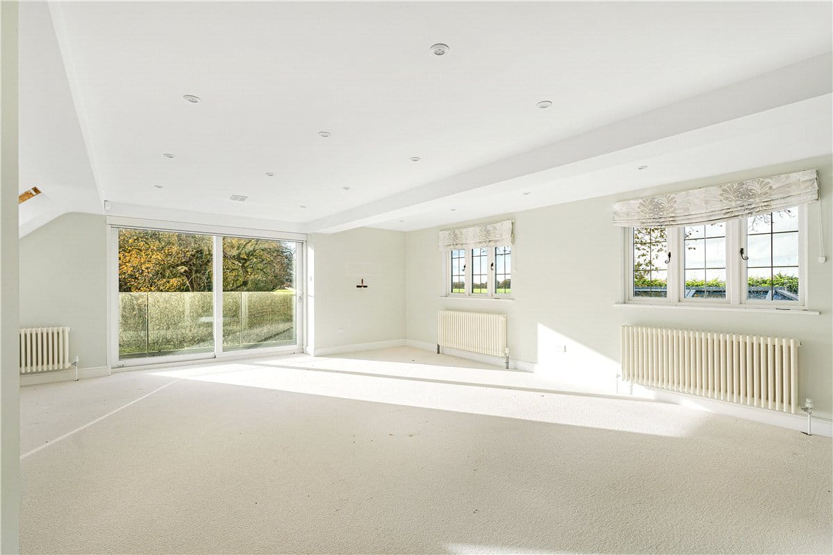 5 bedroom house, Tortington, Arundel BN18 - Available