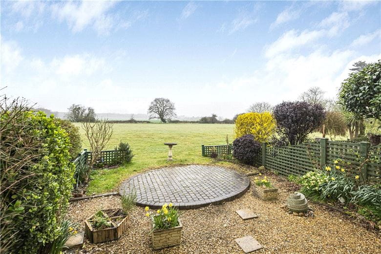 3 bedroom house, Ford Road, Tortington BN18 - Available