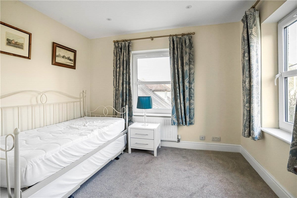 6 bedroom , Eynsham Road, Botley OX2 - Available