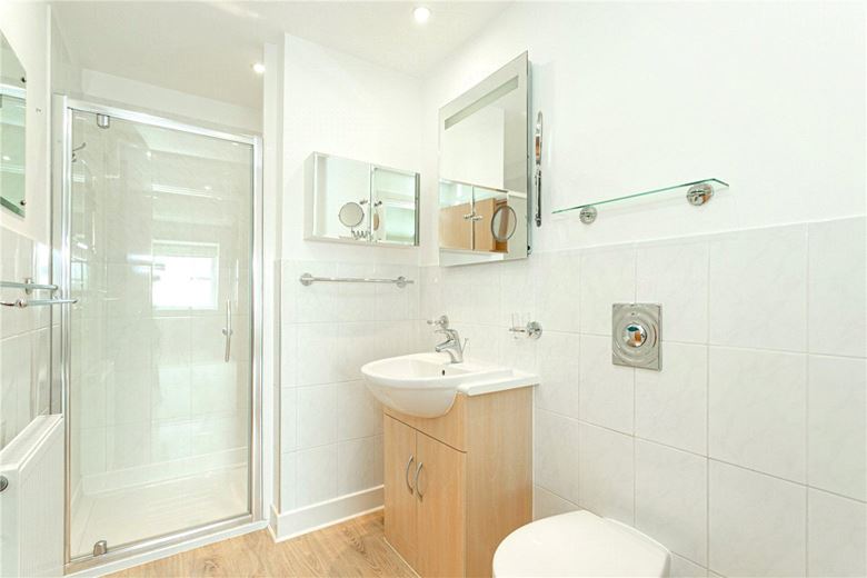 3 bedroom house, Arundel Wing, Tortington Manor BN18 - Available