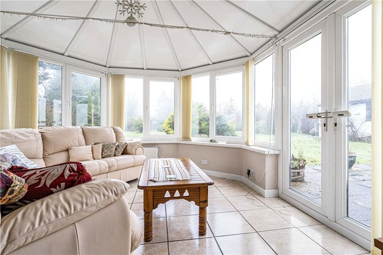 4 bedroom house, Oxford Road, Burford OX18 - Available