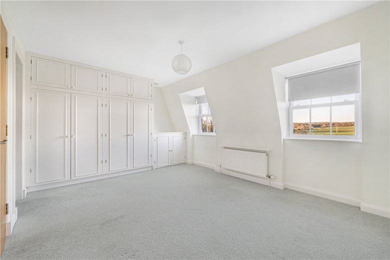 3 bedroom house, Tortington Manor, Ford Road BN18 - Available