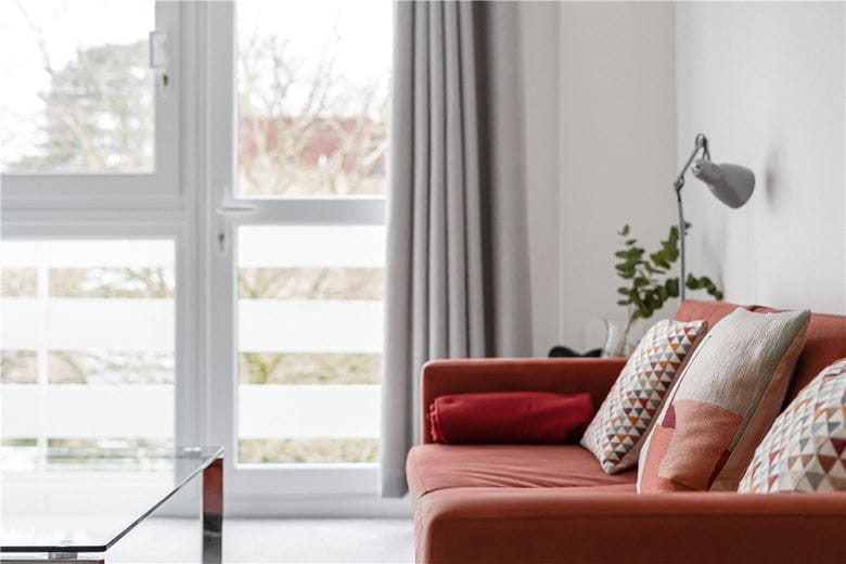 2 bedroom flat, Cunliffe Close, Oxford OX2 - Available