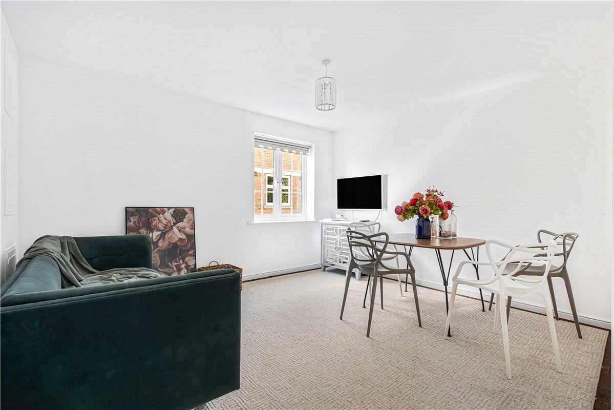 2 bedroom flat, Clear Water Place, Oxford OX2 - Available