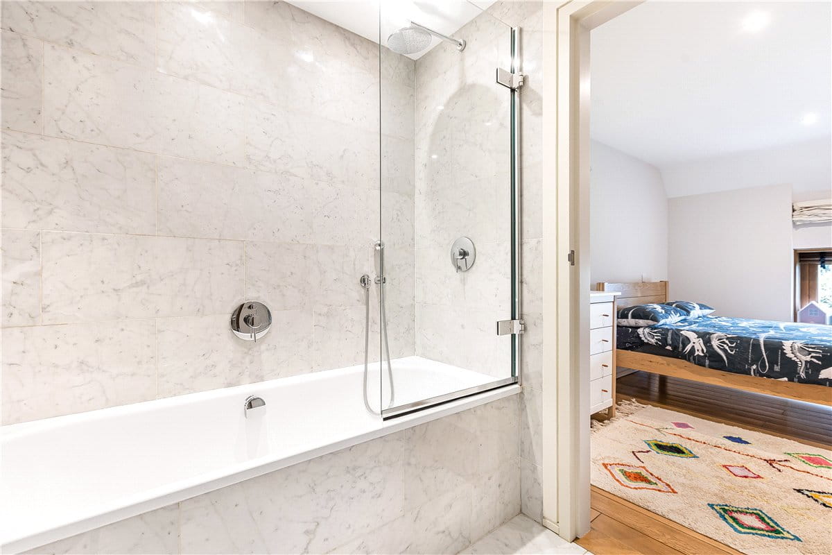 5 bedroom , Back Way, Great Haseley OX44 - Available