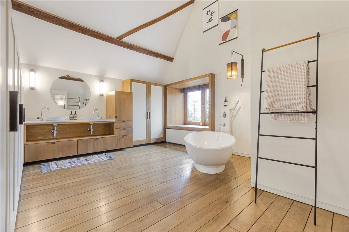 5 bedroom , Back Way, Great Haseley OX44 - Available