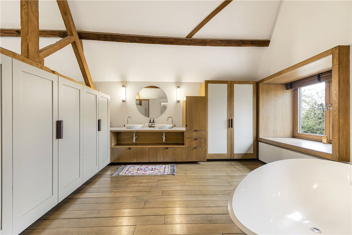 5 bedroom , Back Way, Great Haseley OX44 - Available