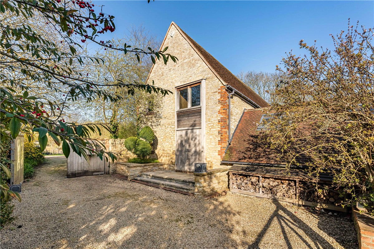 5 bedroom , Back Way, Great Haseley OX44 - Available