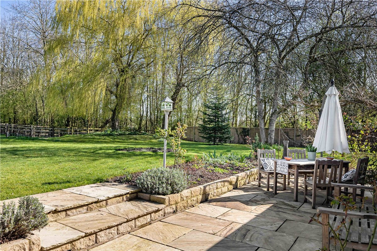 6 bedroom house, Church Road, Hinton Waldrist SN7 - Available