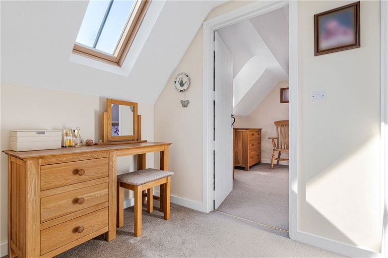 4 bedroom cottage, Taston, Chipping Norton, OX7 - Available
