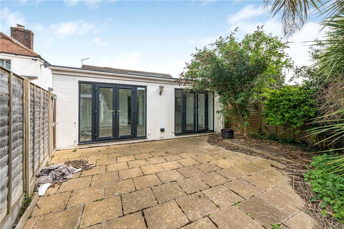 3 bedroom bungalow, Yapton Lane, Walberton BN18 - Available