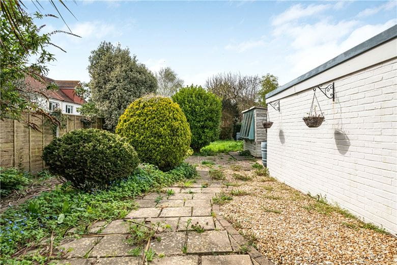 3 bedroom bungalow, Yapton Lane, Walberton BN18 - Available