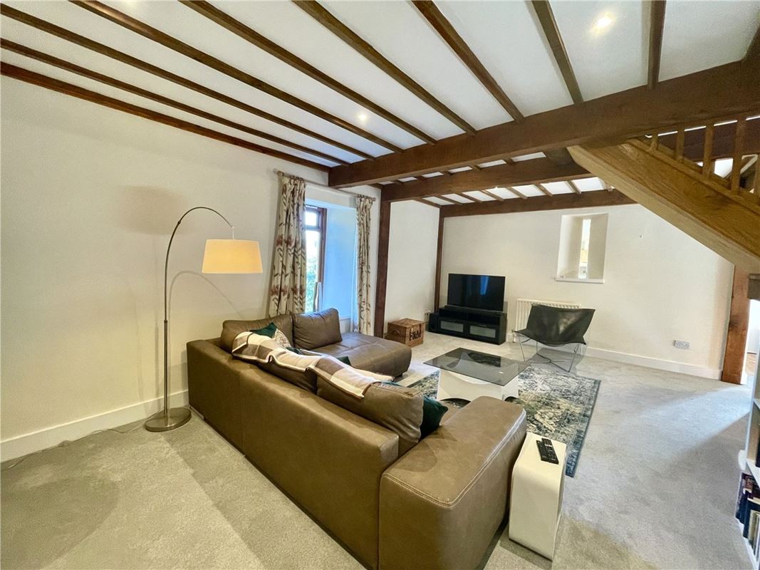 3 bedroom house, Lower Farm, Denton OX44 - Available