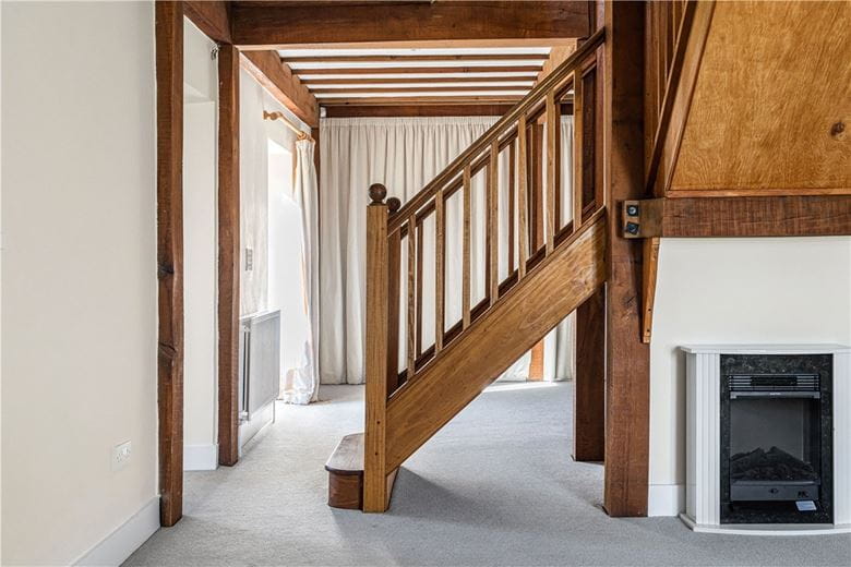 3 bedroom house, Lower Farm, Denton OX44 - Let Agreed