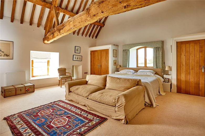 5 bedroom house, Noke Place, Noke OX3 - Available