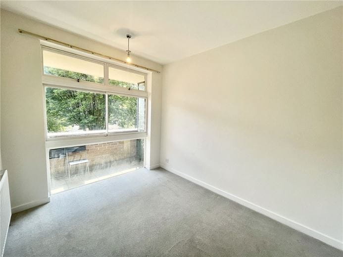 1 bedroom flat, Staincross House, Albion Place OX1 - Let Agreed