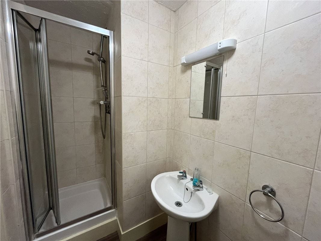  bedroom flat, Cowley Road, Oxford OX4