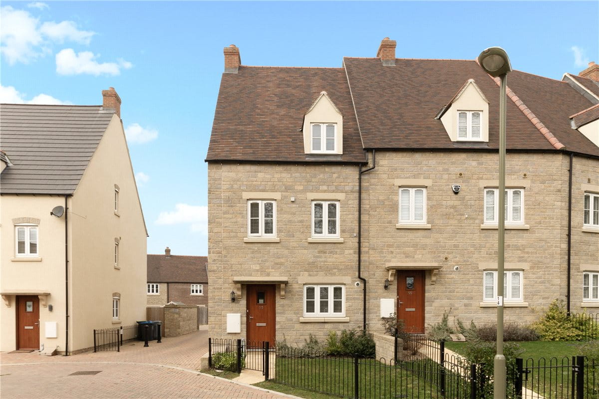 3 bedroom house, Buttercross Lane, Witney OX28