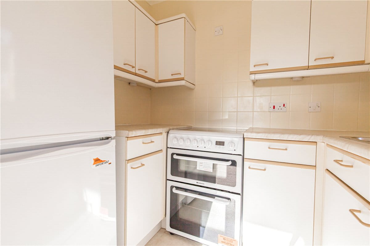 1 bedroom flat, Osney Mews, Henry Road OX2 - Let Agreed