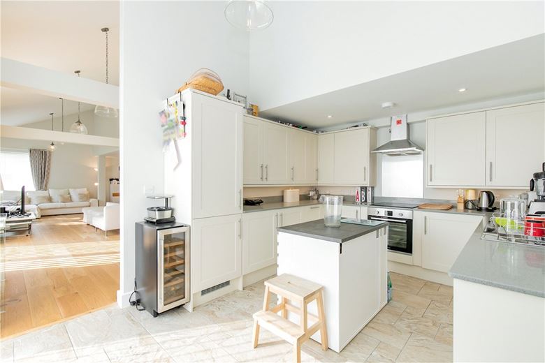 3 bedroom house, Overford Farm, Wytham OX2 - Available