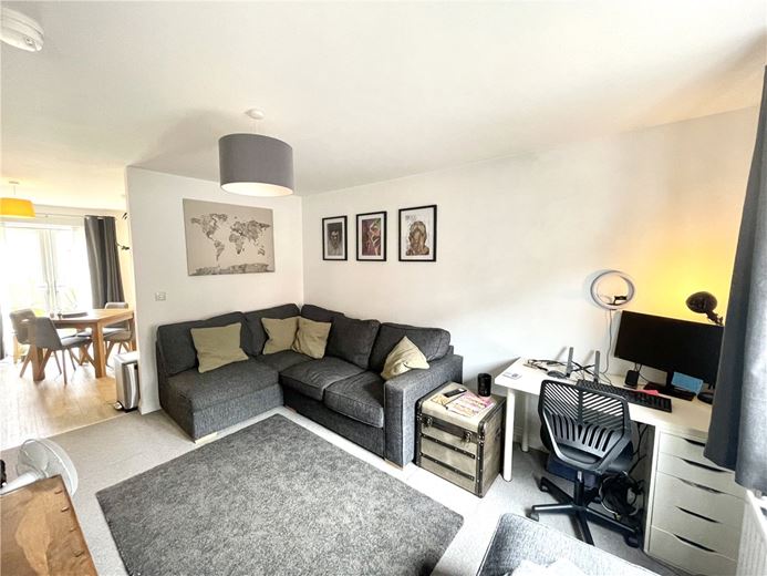 2 bedroom house, Merevale Close, Daventry NN11 - Let Agreed